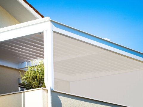 Elektrische Senkrechtmarkise Bubendorff - iD-Zip Pergola